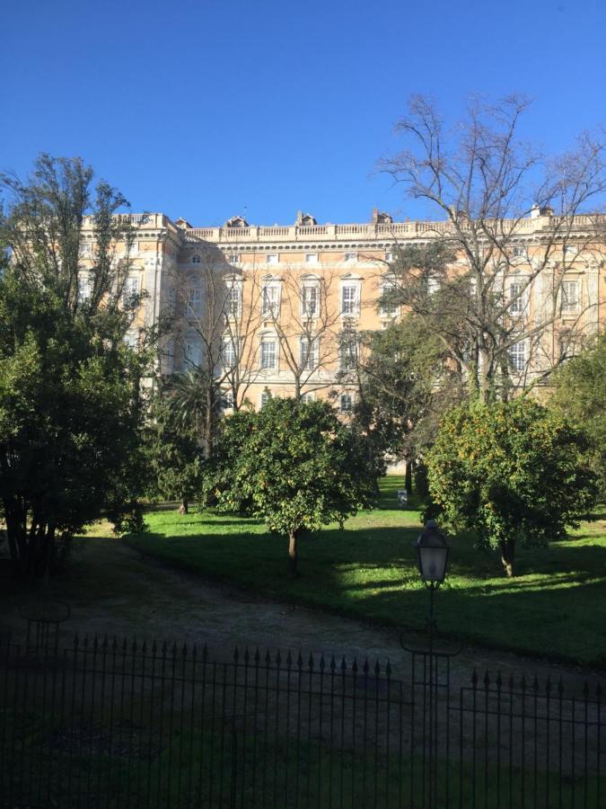 Royal Gardens Bed and Breakfast Caserta Buitenkant foto