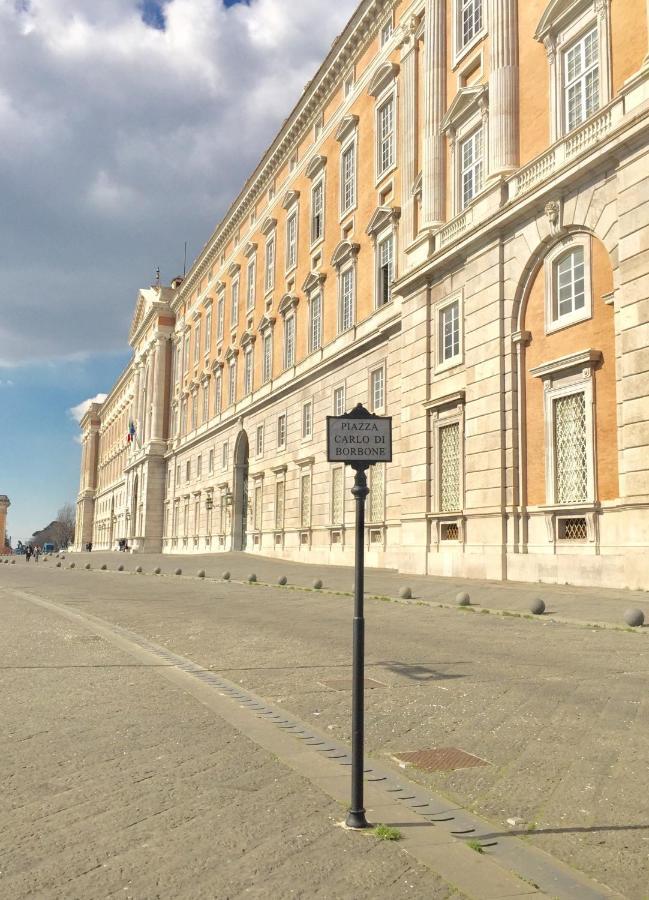 Royal Gardens Bed and Breakfast Caserta Buitenkant foto
