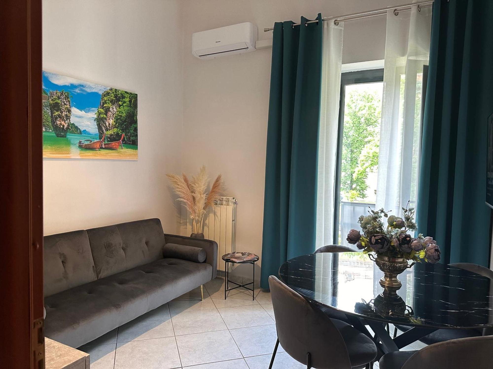Royal Gardens Bed and Breakfast Caserta Buitenkant foto